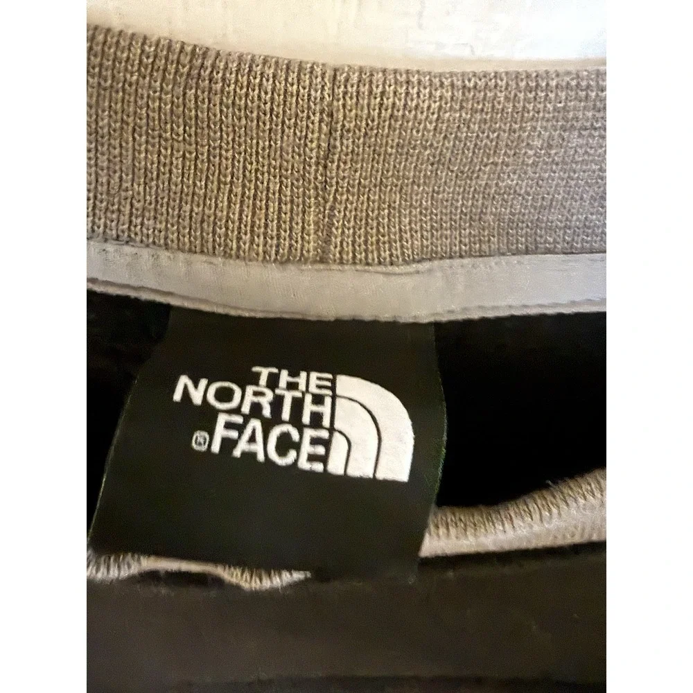 The North Face Gray Black Crew Neck Long Sleeves Pullover‎ Sweatshirt Men's XL